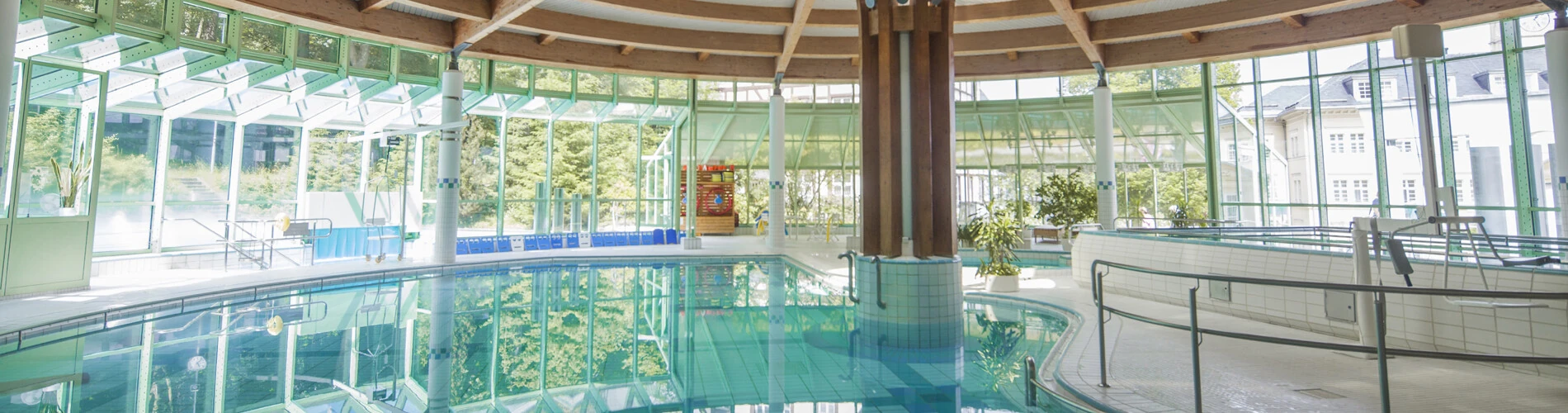 Therme Miriquidi Thermabad Wiesenbad