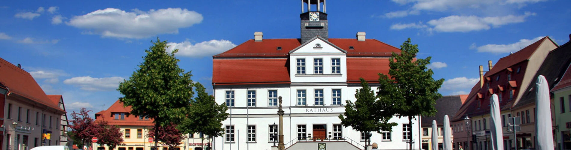 Rathaus und Marktplatzensemble, Foto: H. Nyari