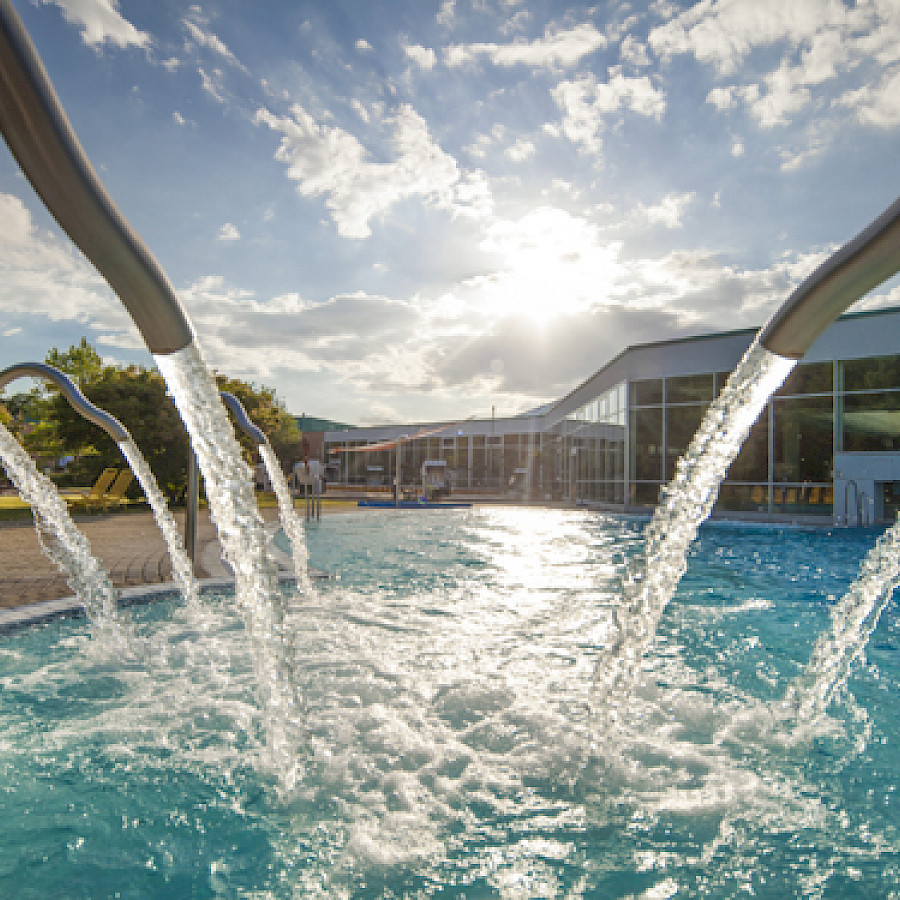 Außenbecken des HEIDE SPA Hotel & Resort Bad Düben